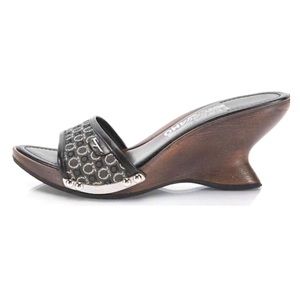 EUC Salvatore Ferragamo Catrina Logo Slide Wedge